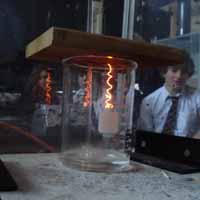 Demo of platinum-catalysed oxidation of ammonia
