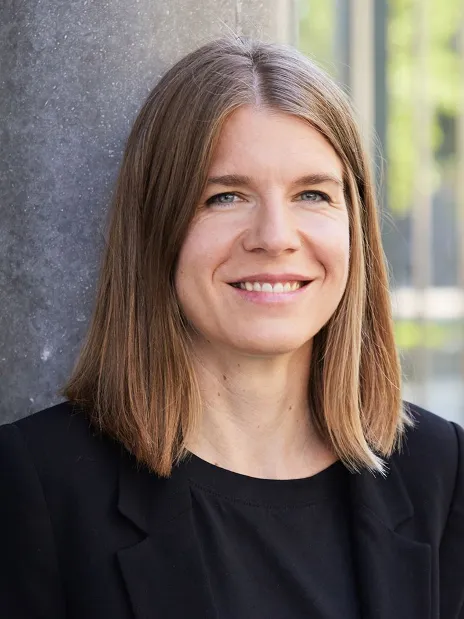 Claudia Mohr