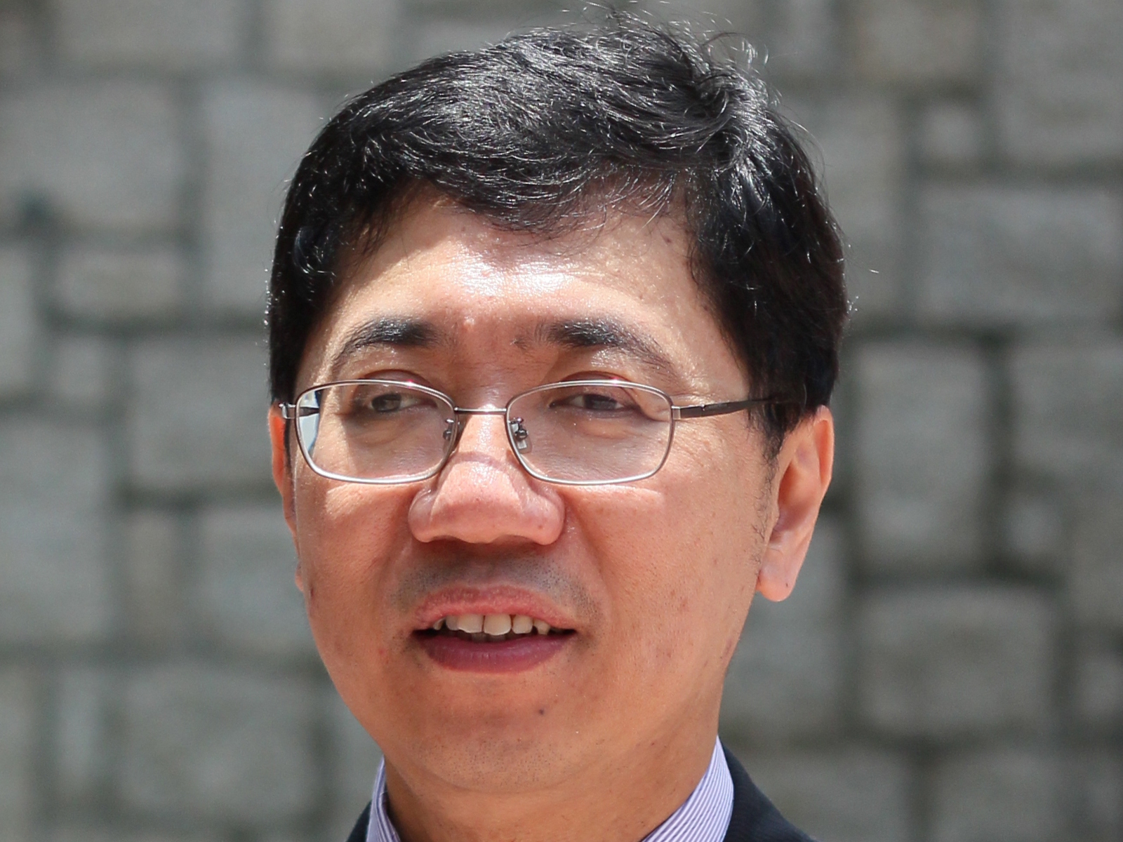 Chi-Ming Che