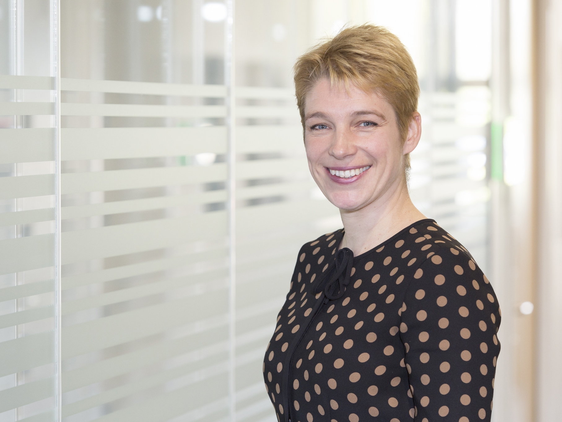Jo Reynolds is the Royal Society of Chemistry's Director of Science and Communities Jo Reynolds is the Royal Society of Chemistry's Director of Science and Communities