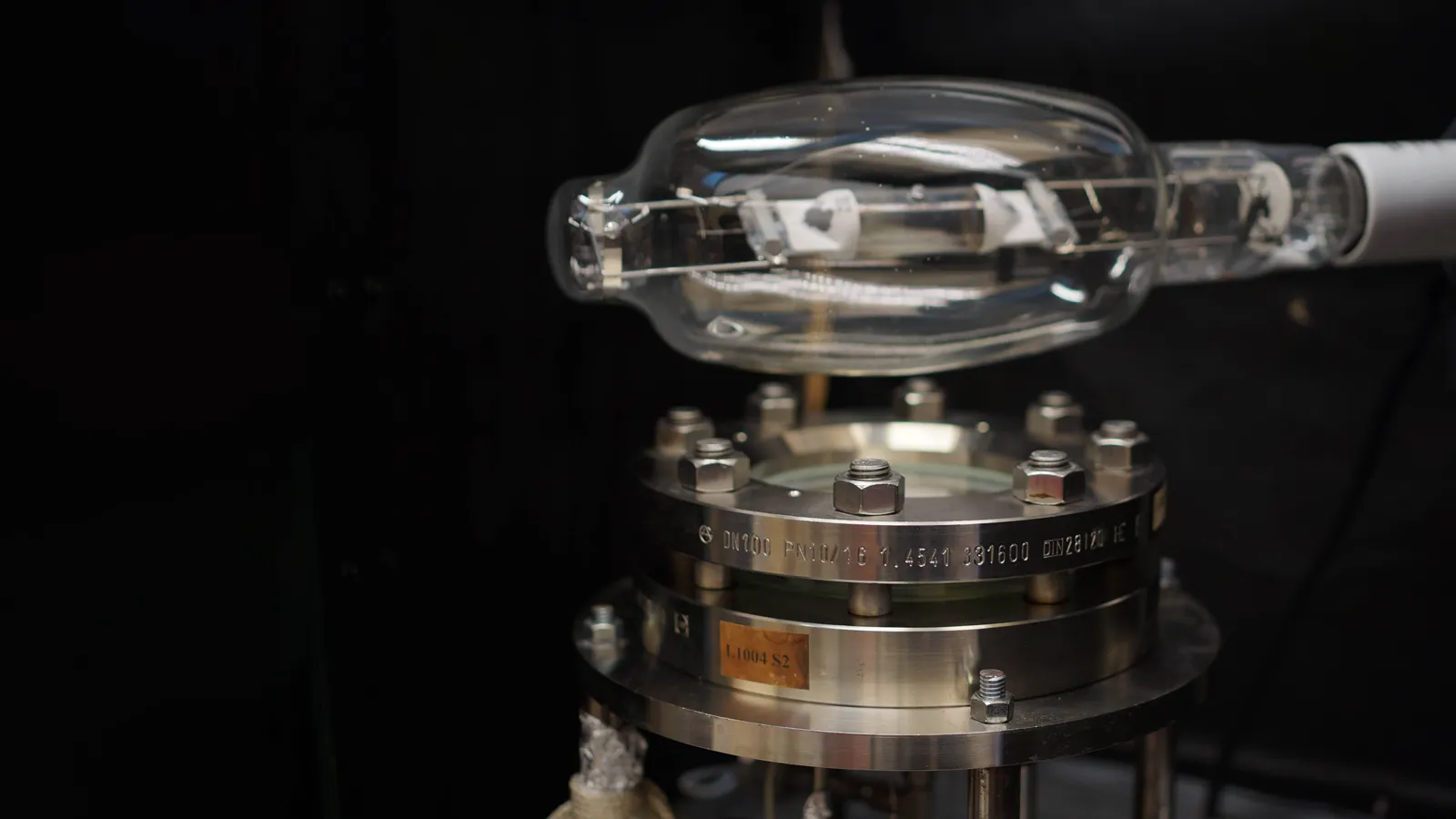 a close up of a machine